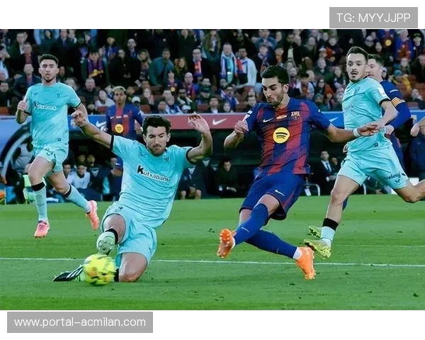 巴萨对阵奥萨苏纳,费兰倒钩造险引全场惊呼 巴萨对阵奥萨苏纳,费兰倒钩造险引全场惊呼